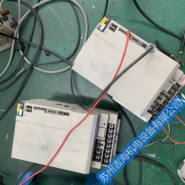  ŷ(q)(dng)SGDM-1EADA +SGMGH-1EACA61(bo)​A02ϾS
